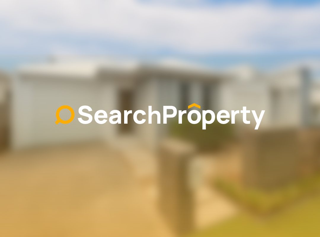 Modern single-storey investment property in Burdell, QLD featuring a double garage, low-maintenance yard, contemporary facade, and family-friendly suburban location.
